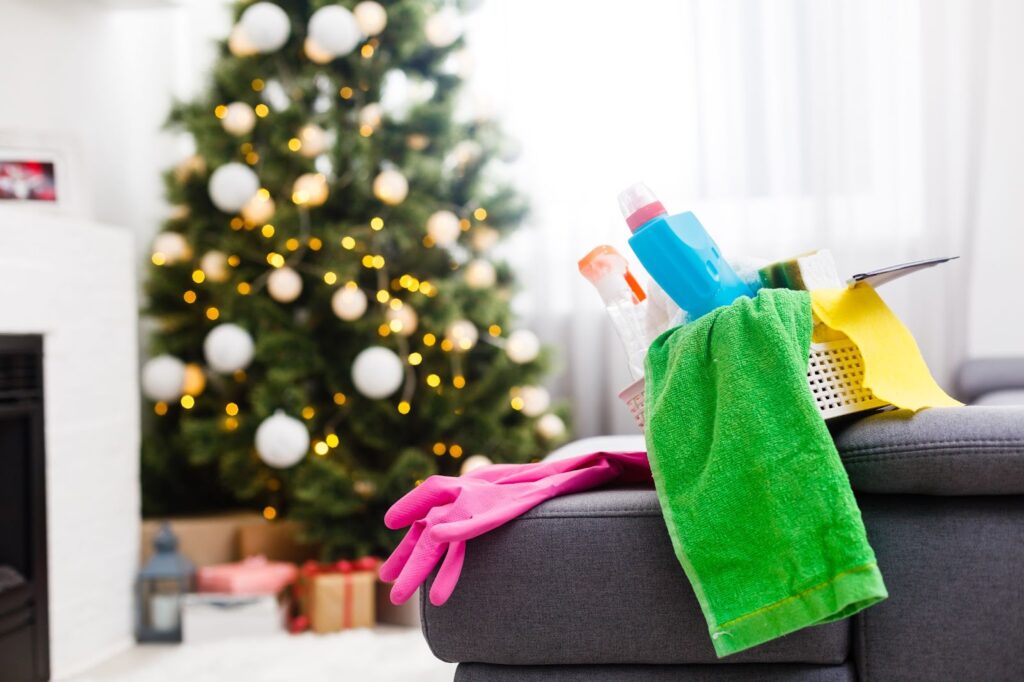 7 Tips to Consider When Cleaning for the Holidays Involve Family Members